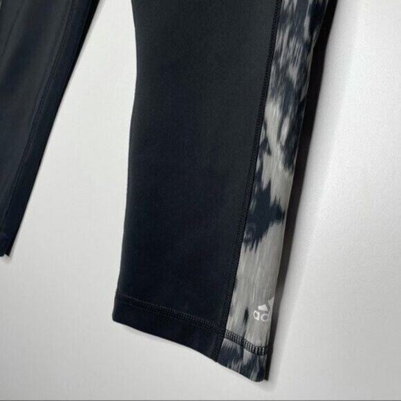 Adidas Womens Leggings Size M Capri Black Mid Rise Athletic Workout Active - Picture 6 of 13
